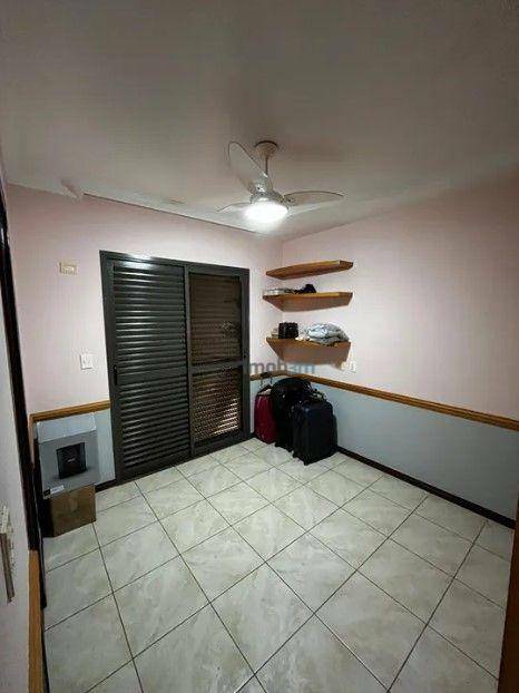 Casa à venda com 5 quartos, 300m² - Foto 41