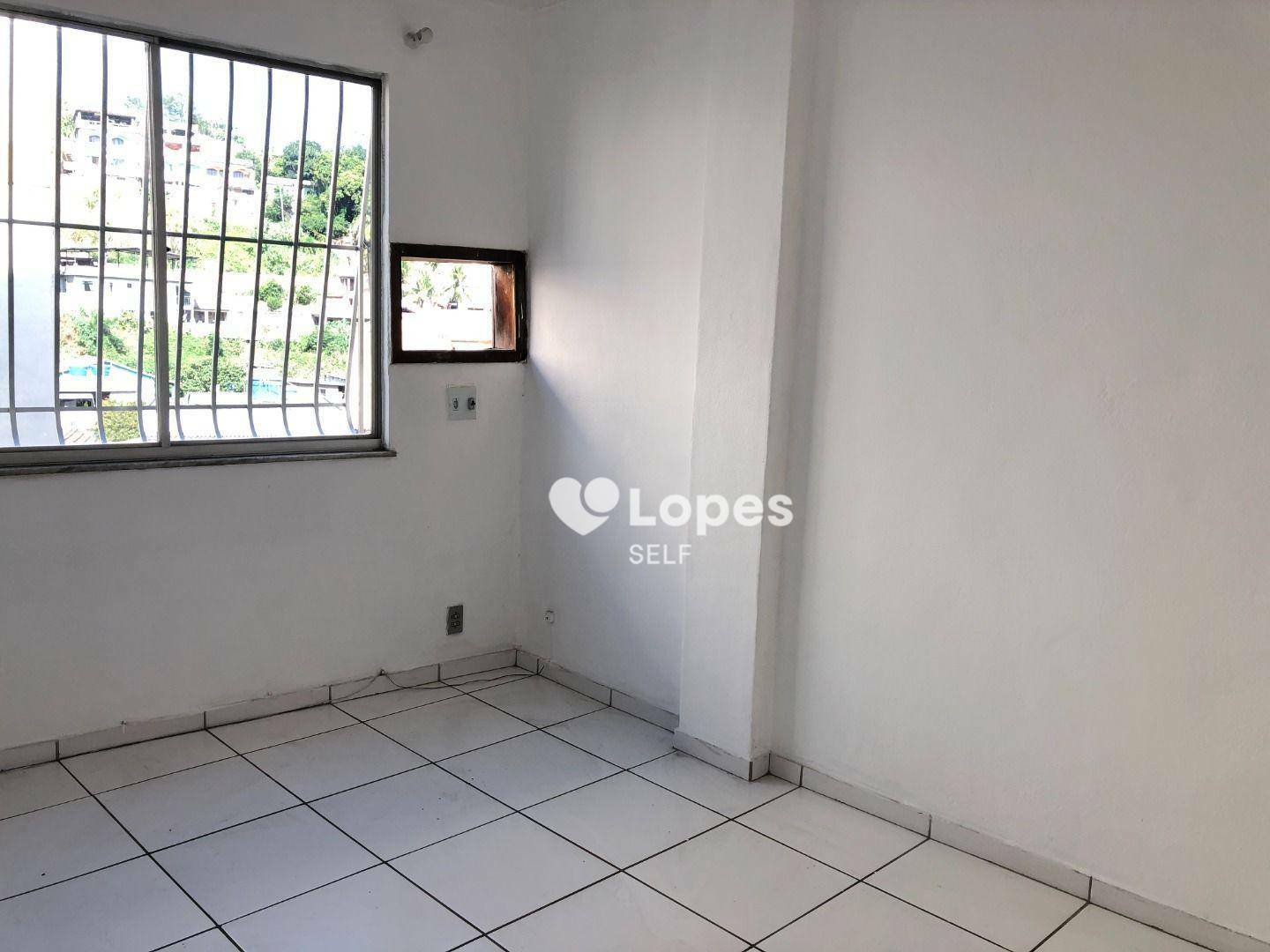 Apartamento à venda com 2 quartos, 60m² - Foto 7