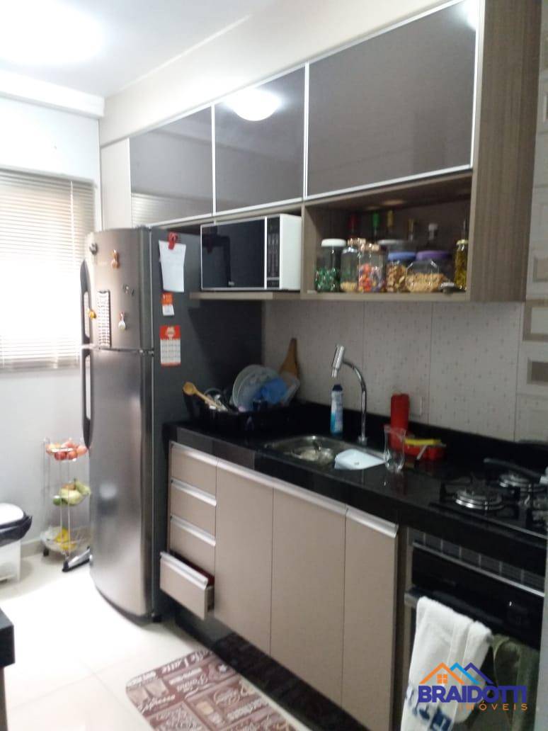 Apartamento à venda com 3 quartos, 60m² - Foto 8