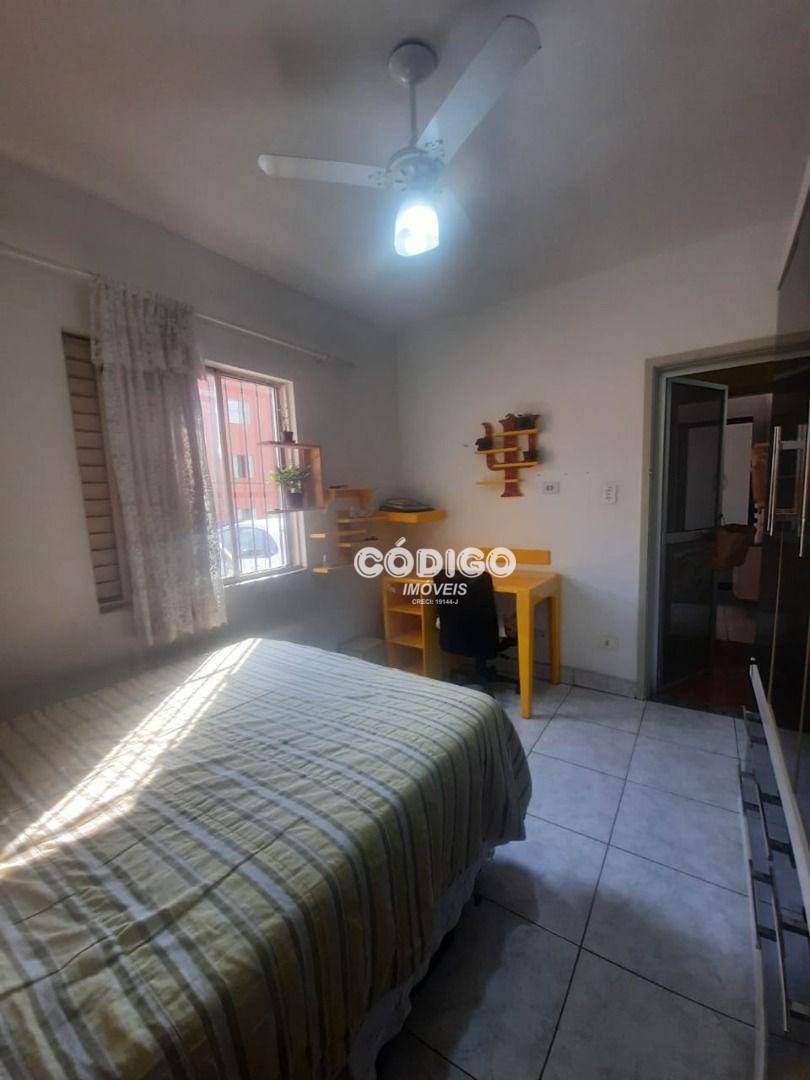 Apartamento à venda com 2 quartos, 70m² - Foto 5