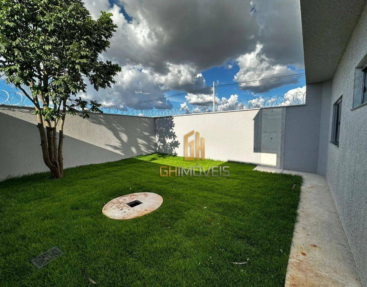 Casa à venda com 3 quartos, 112m² - Foto 2