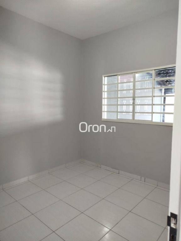 Casa à venda com 4 quartos, 200m² - Foto 4