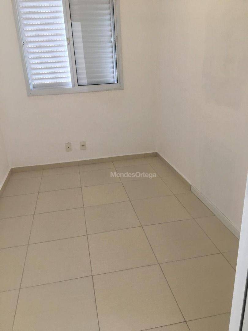 Apartamento para alugar com 3 quartos, 66m² - Foto 12