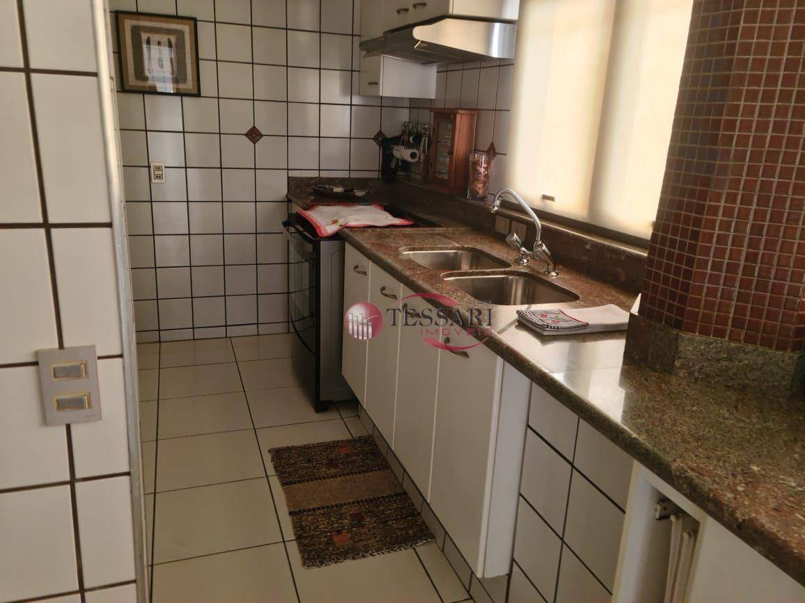 Apartamento à venda e aluguel com 3 quartos, 210m² - Foto 10