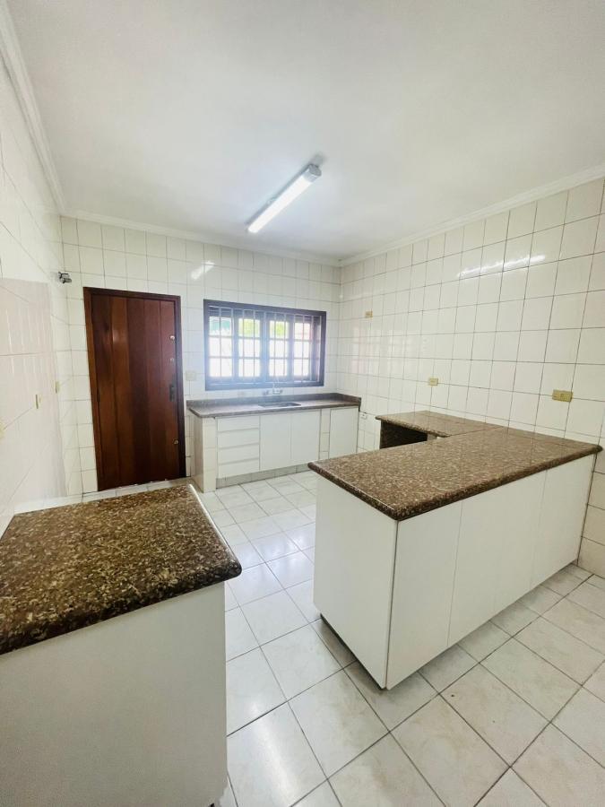 Casa à venda com 3 quartos, 322m² - Foto 16