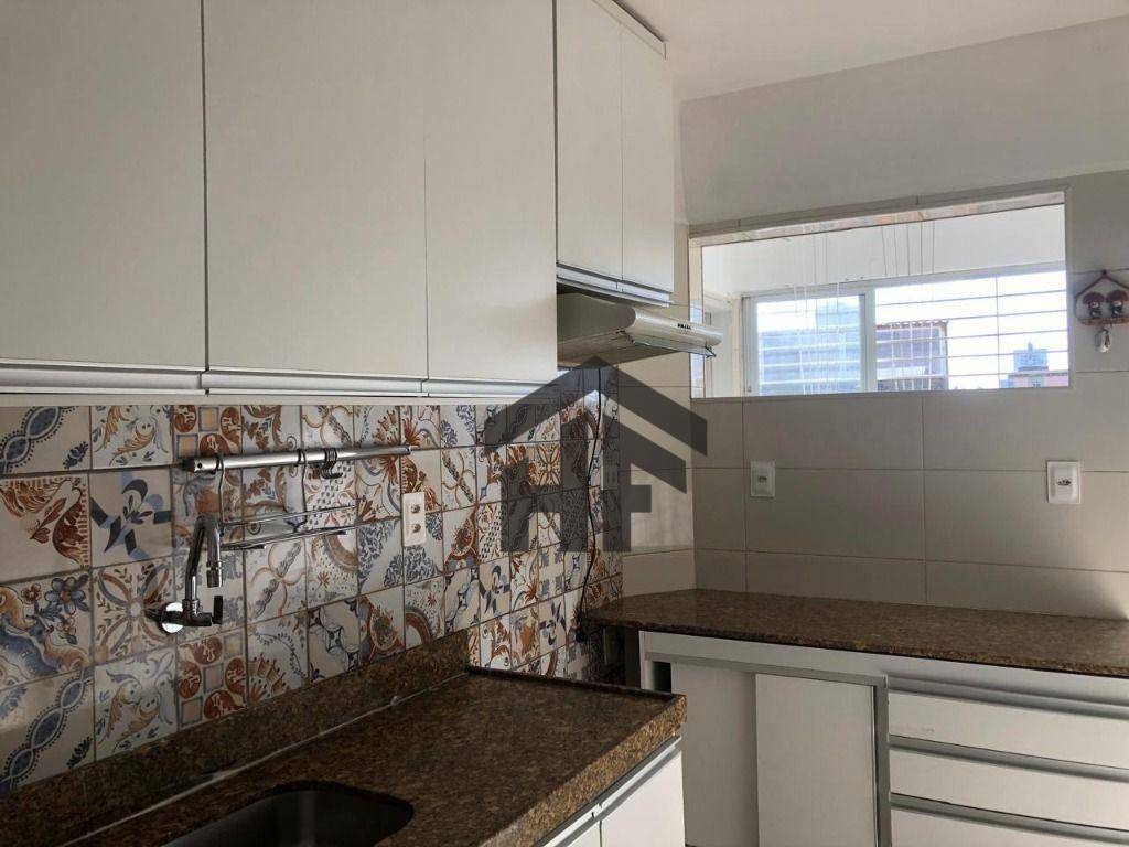 Apartamento para alugar com 3 quartos, 103m² - Foto 16