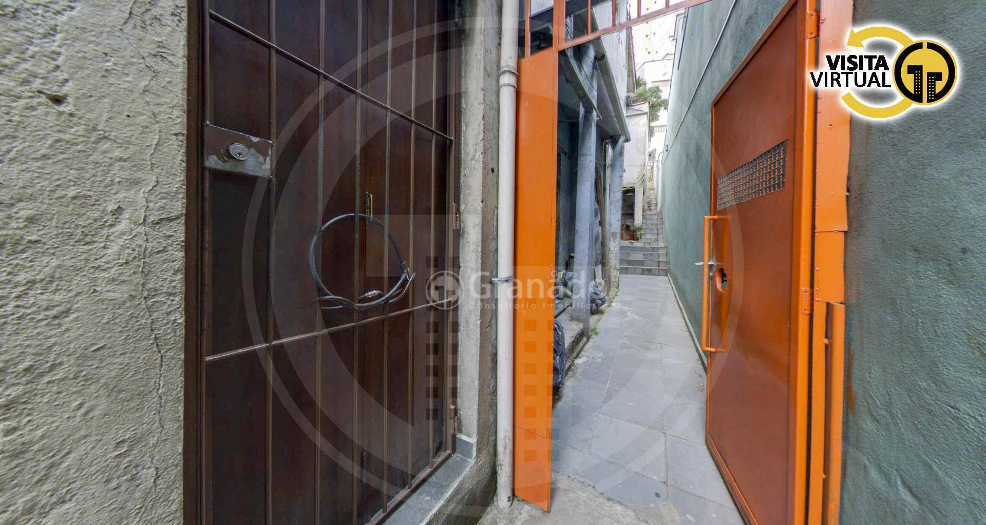 Casa à venda com 13 quartos, 300m² - Foto 3