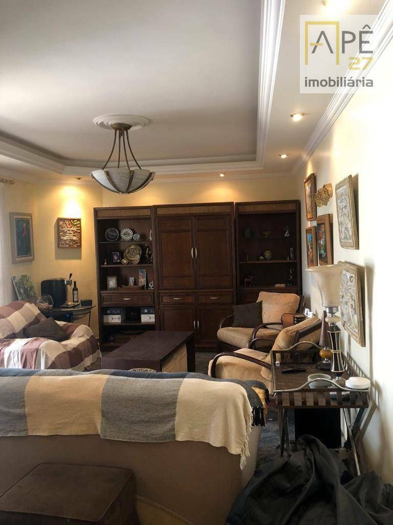 Apartamento à venda com 3 quartos, 220m² - Foto 10