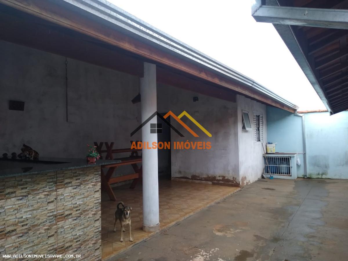 Casa à venda com 2 quartos, 200m² - Foto 11