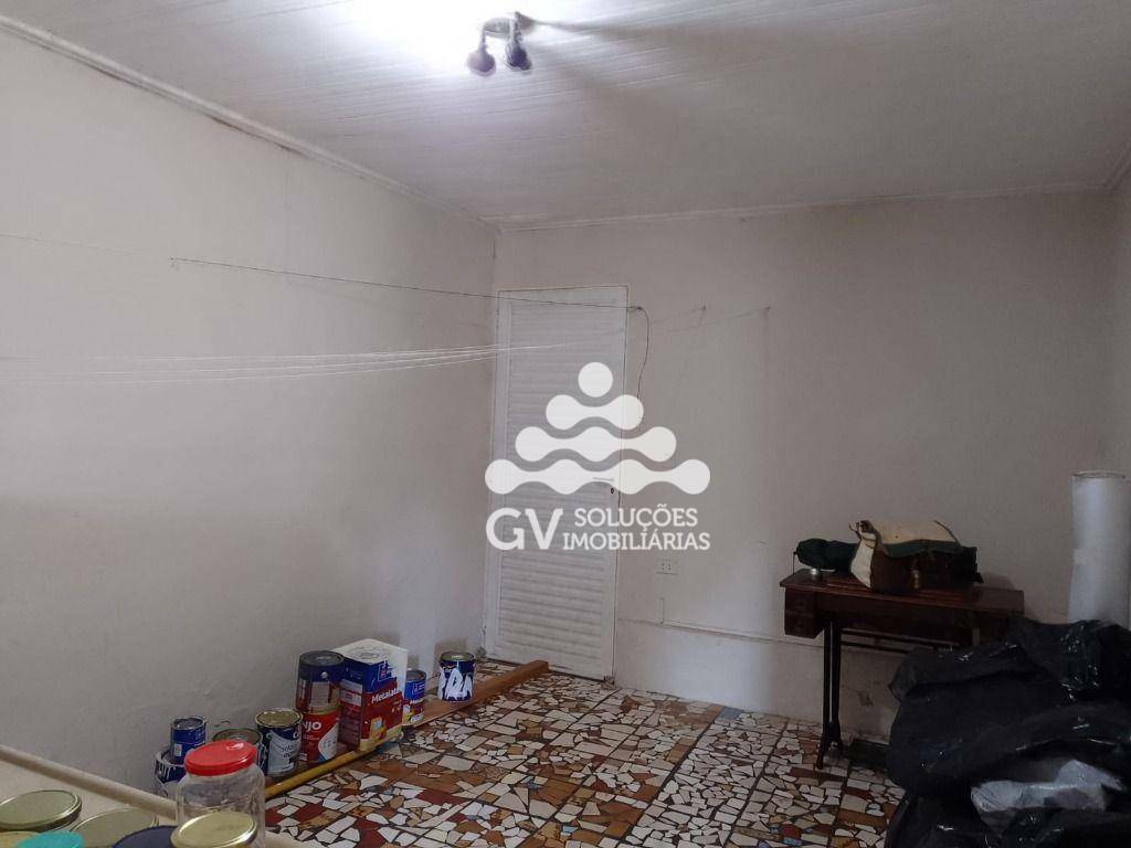 Casa à venda com 4 quartos, 130m² - Foto 4