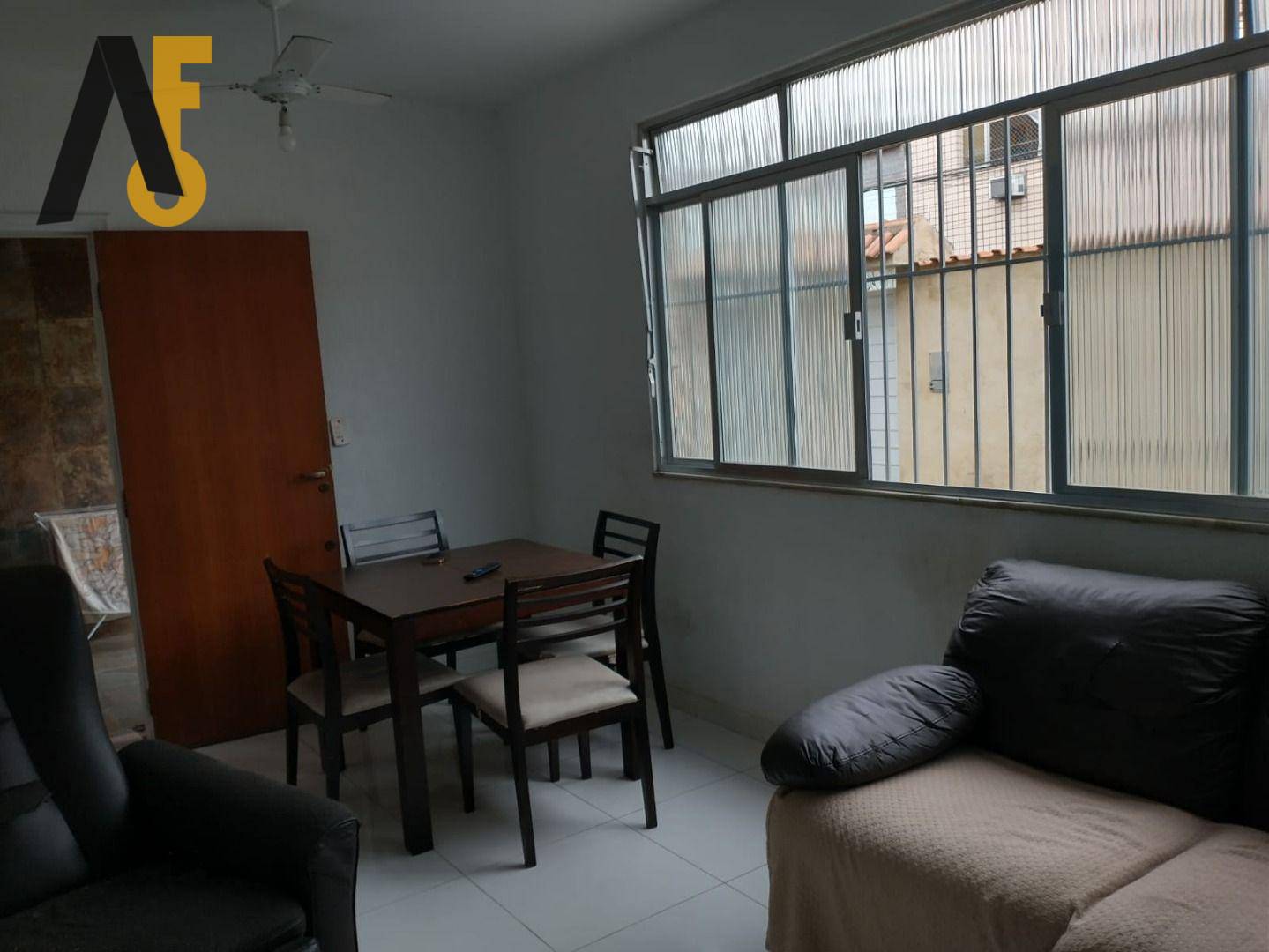 Casa à venda com 2 quartos, 171m² - Foto 3