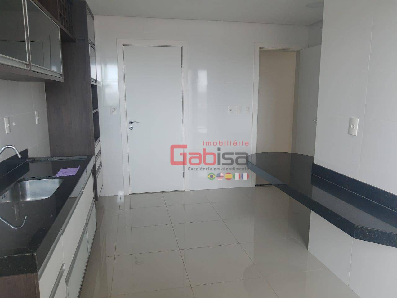 Apartamento para alugar com 3 quartos, 130m² - Foto 8