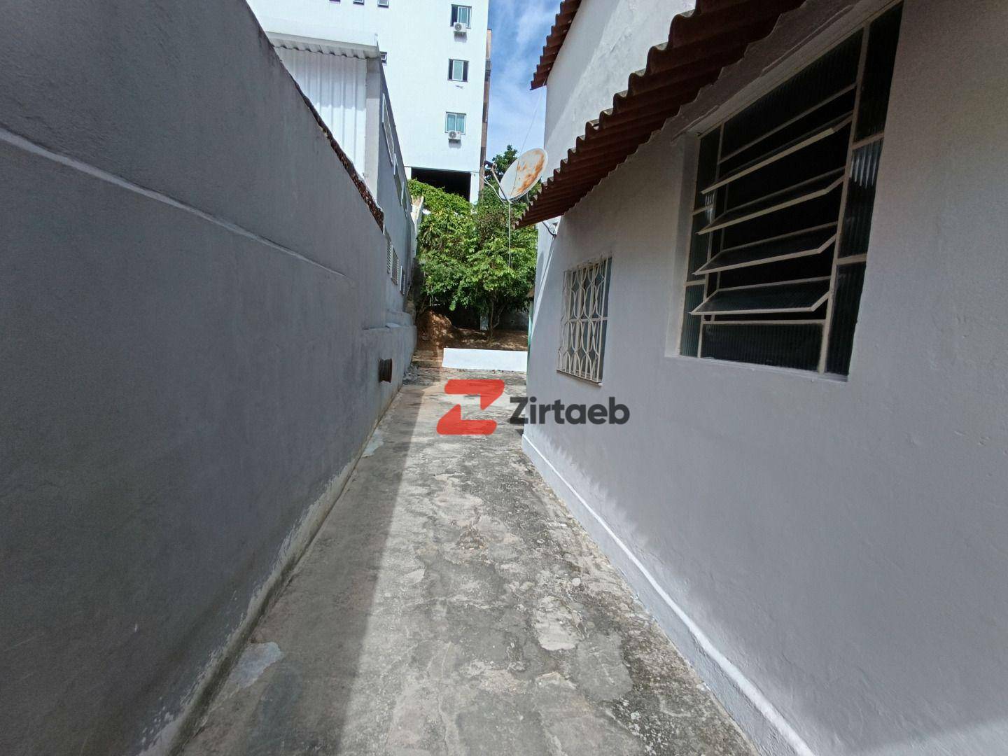 Casa para alugar com 3 quartos, 96m² - Foto 13