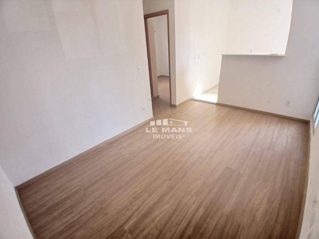 Apartamento à venda com 2 quartos, 39m² - Foto 4