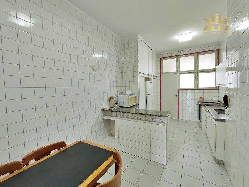 Apartamento à venda com 4 quartos, 194m² - Foto 24