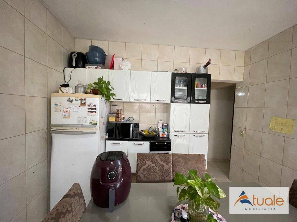 Casa à venda com 3 quartos, 110m² - Foto 4