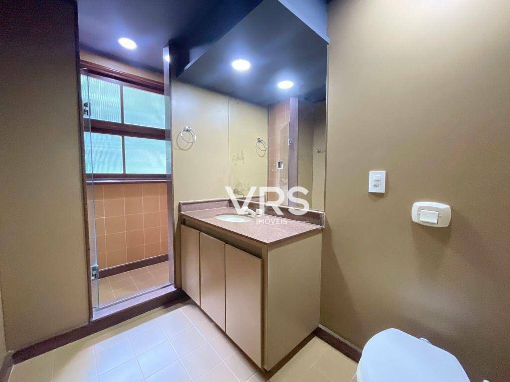 Casa de Condomínio à venda com 5 quartos, 450m² - Foto 31