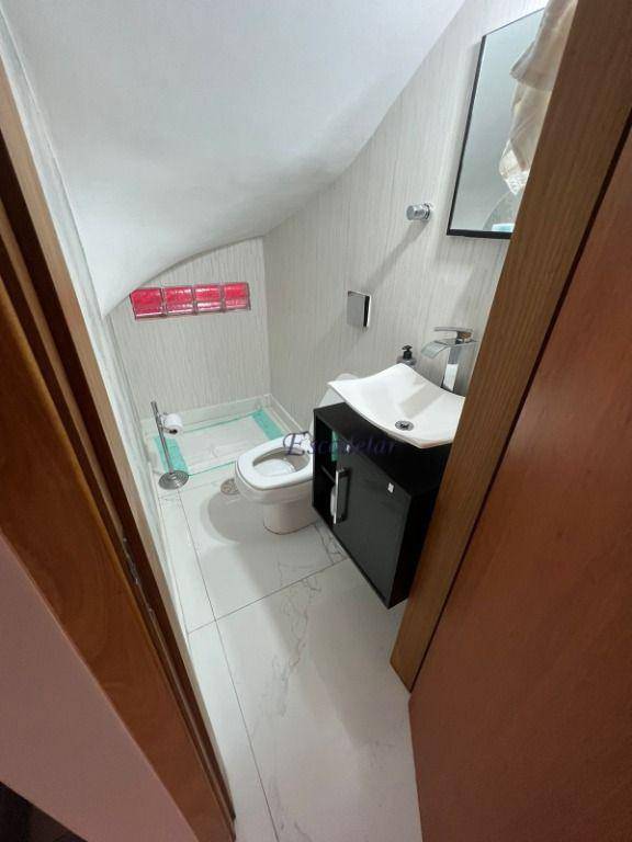 Sobrado à venda com 3 quartos, 240m² - Foto 25