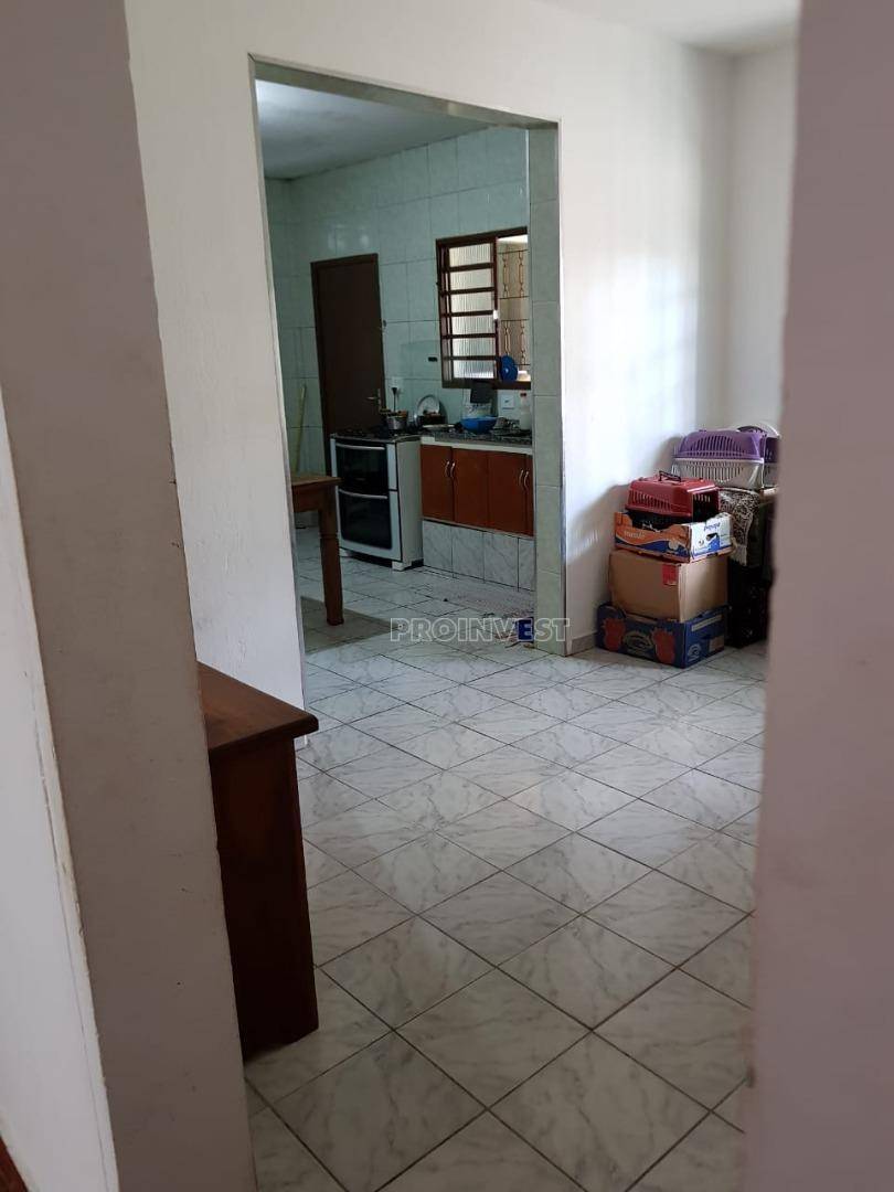 Casa à venda com 3 quartos, 240m² - Foto 5