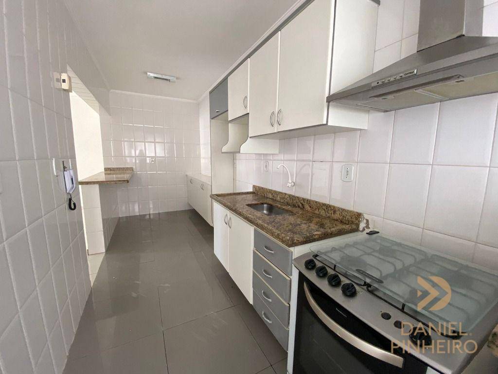 Apartamento à venda com 2 quartos, 70m² - Foto 16