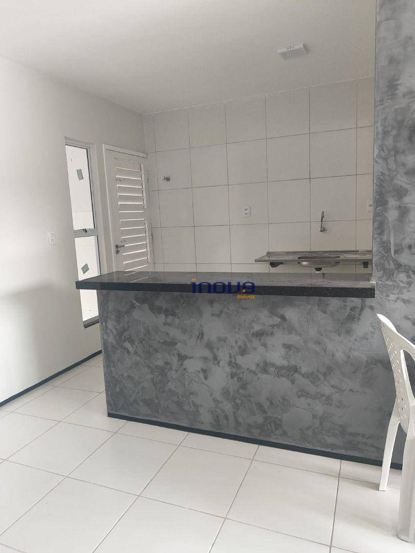 Casa à venda com 3 quartos, 84m² - Foto 6