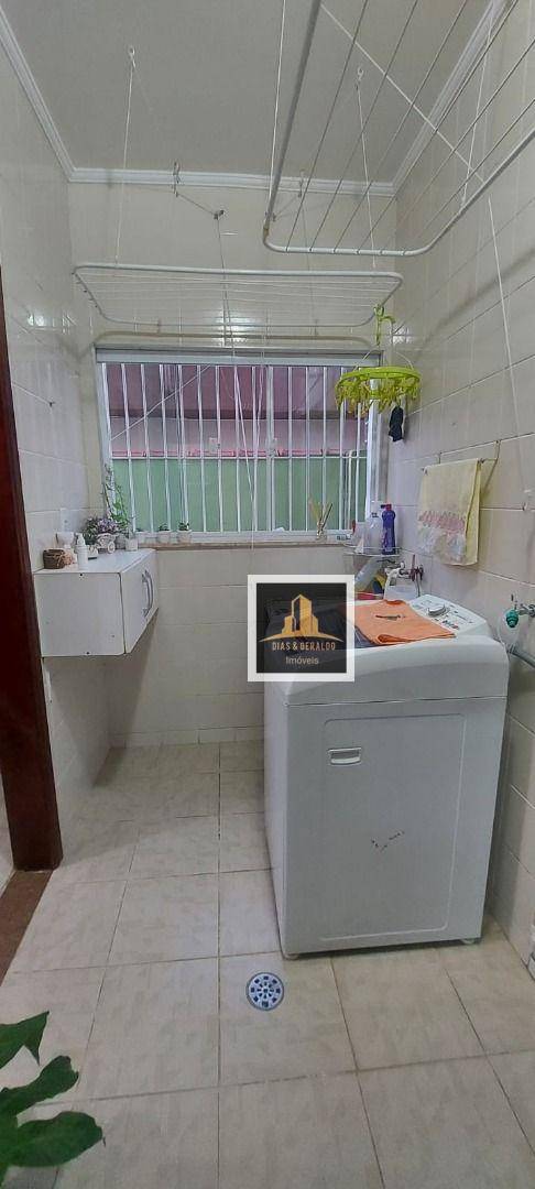 Sobrado à venda com 3 quartos, 264m² - Foto 37