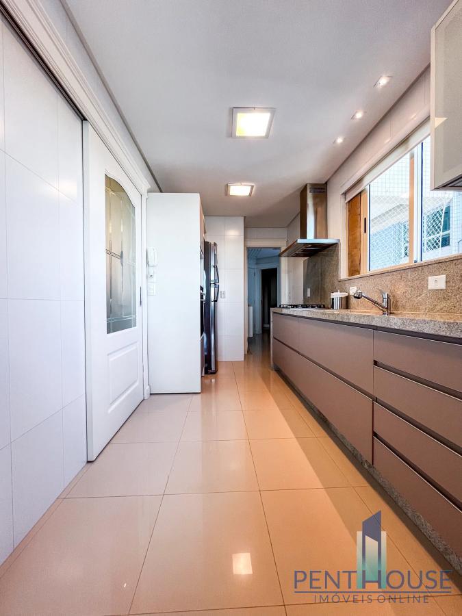 Apartamento à venda com 4 quartos, 170m² - Foto 35