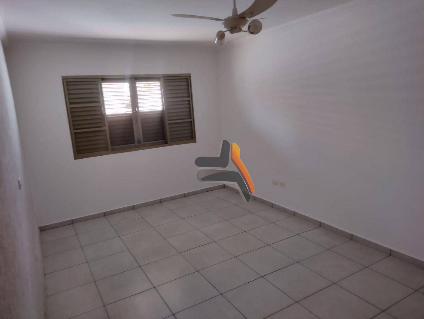 Casa de Condomínio à venda com 4 quartos, 200m² - Foto 15