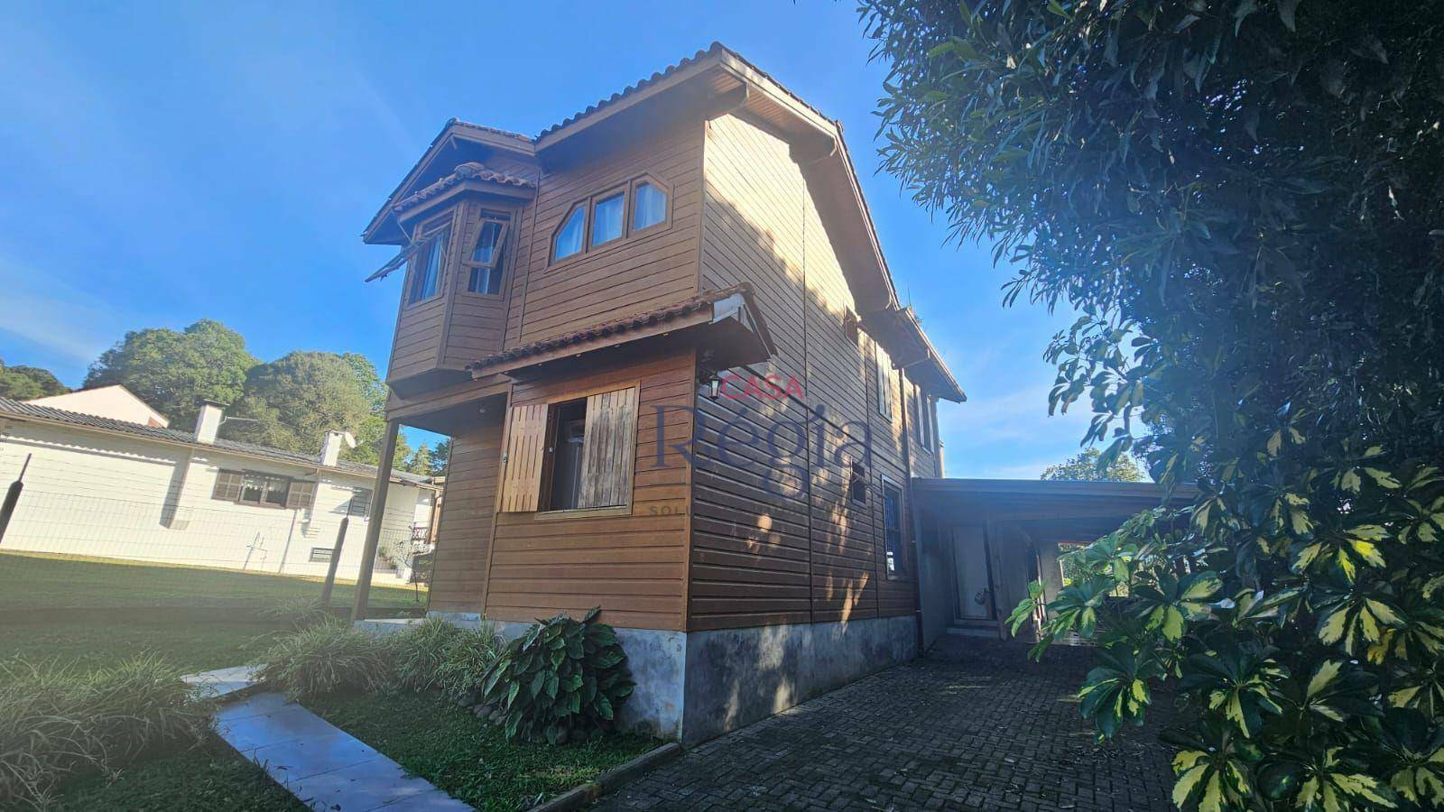 Casa à venda com 3 quartos, 190m² - Foto 2