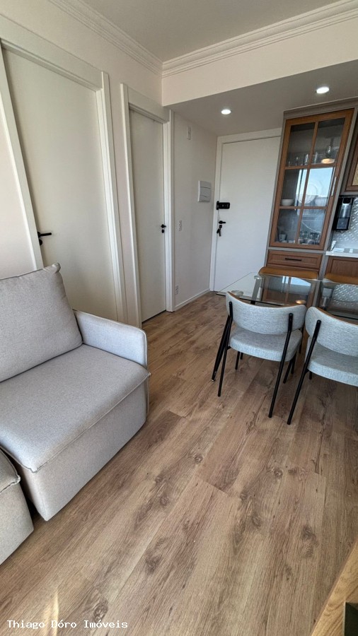 Apartamento à venda com 2 quartos, 36m² - Foto 7