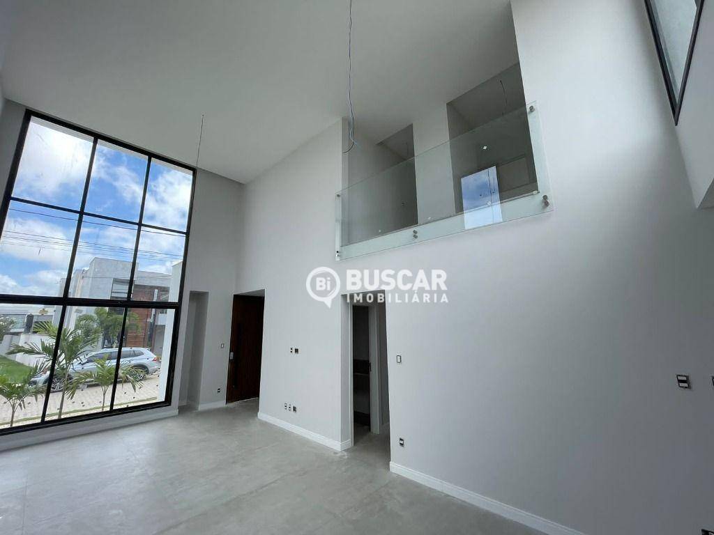 Casa de Condomínio à venda com 4 quartos, 282m² - Foto 4