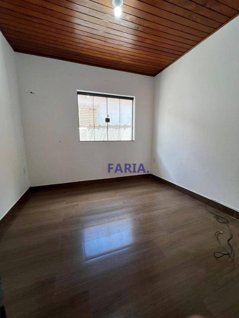 Casa, 5 quartos, 153 m² - Foto 9