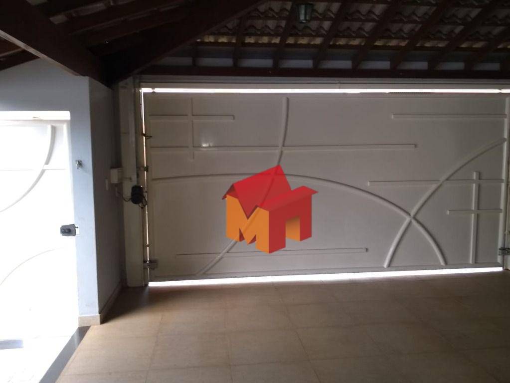 Sobrado à venda com 4 quartos, 250m² - Foto 2