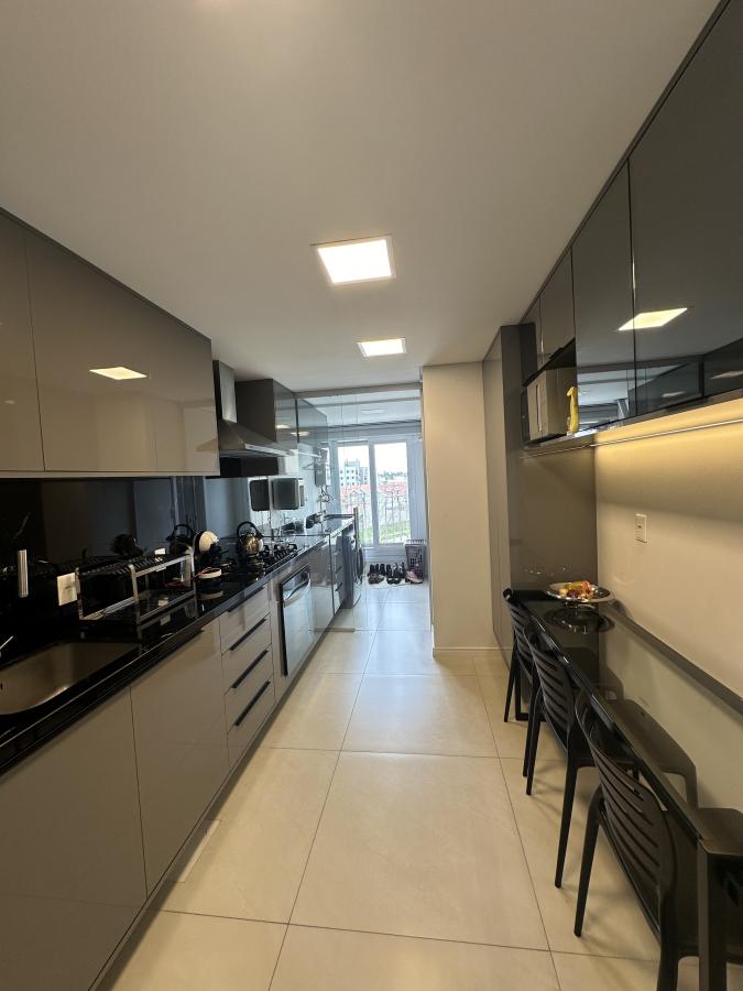 Apartamento à venda com 3 quartos, 138m² - Foto 11