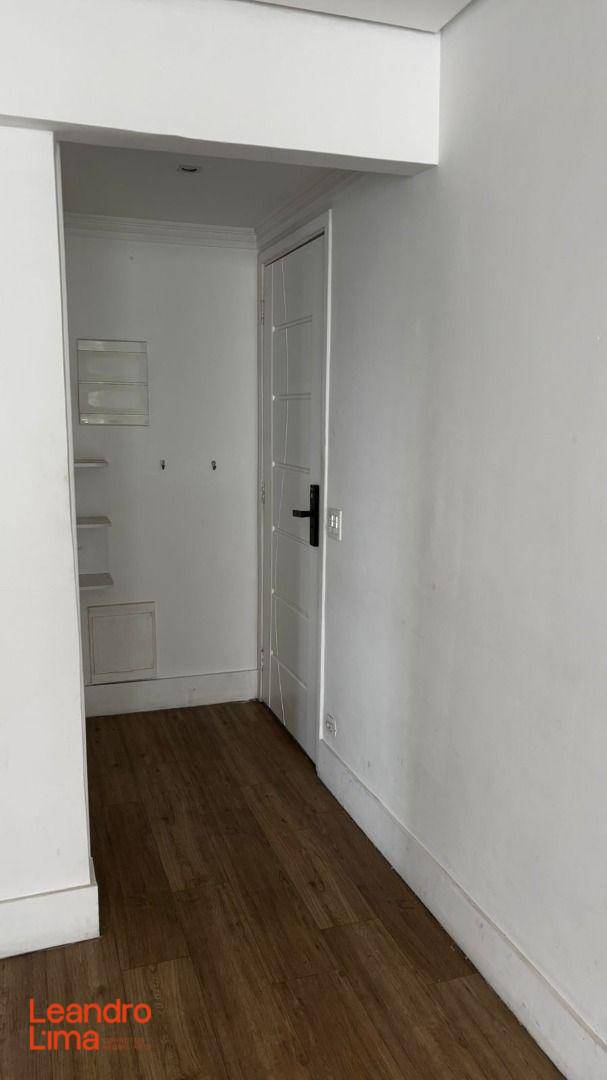 Apartamento para alugar com 3 quartos, 63m² - Foto 2