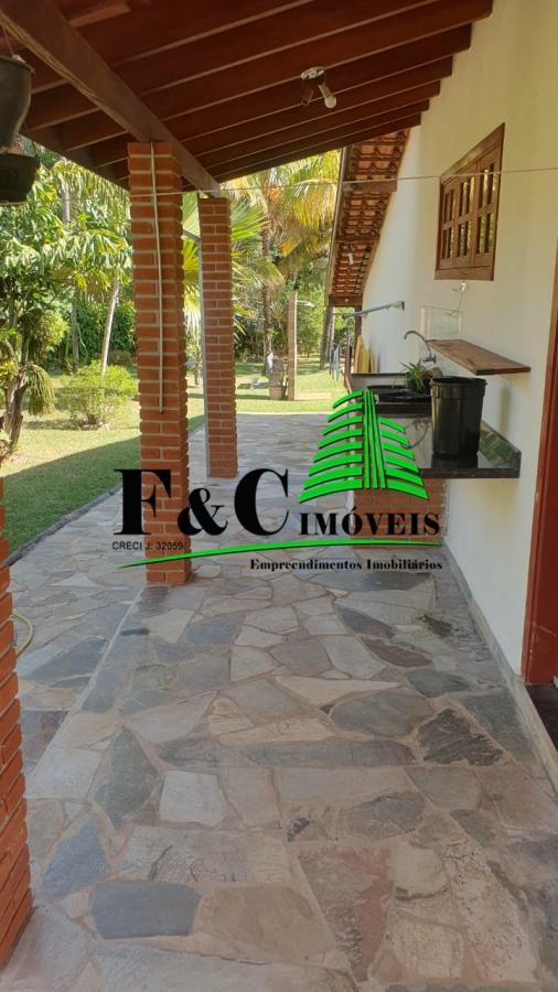 Chácara à venda com 5 quartos, 1000m² - Foto 3
