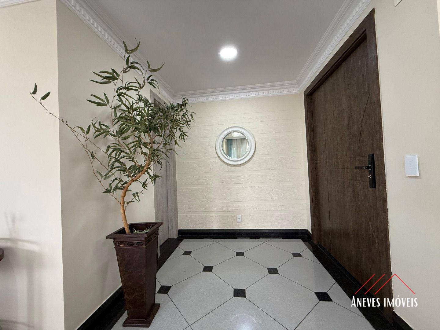 Apartamento à venda com 3 quartos, 221m² - Foto 11
