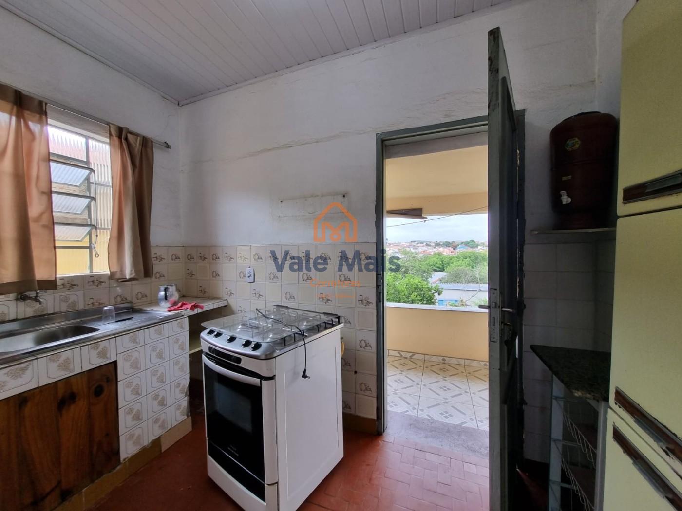 Casa para alugar com 2 quartos, 300m² - Foto 12