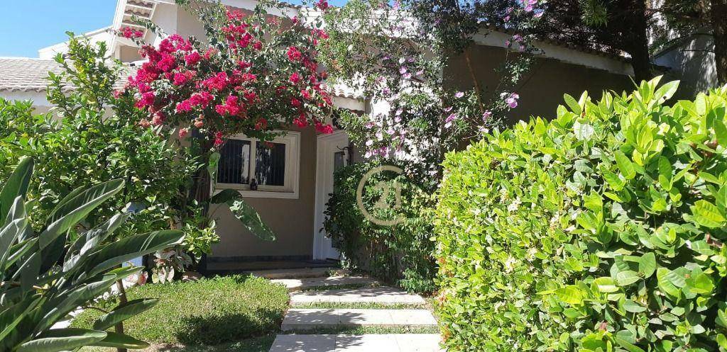 Casa de Condomínio à venda com 3 quartos, 270m² - Foto 1