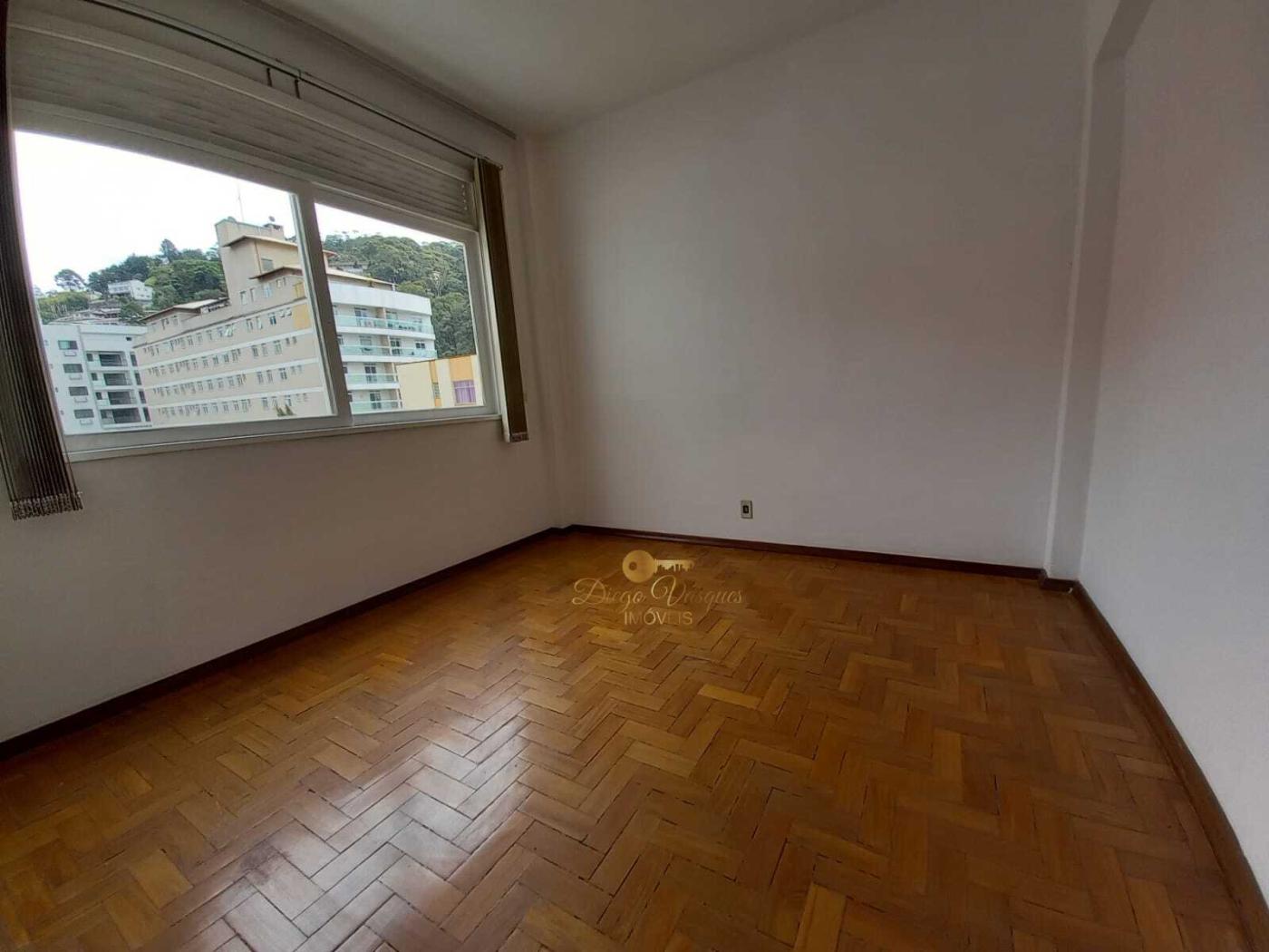 Apartamento à venda com 2 quartos, 60m² - Foto 4