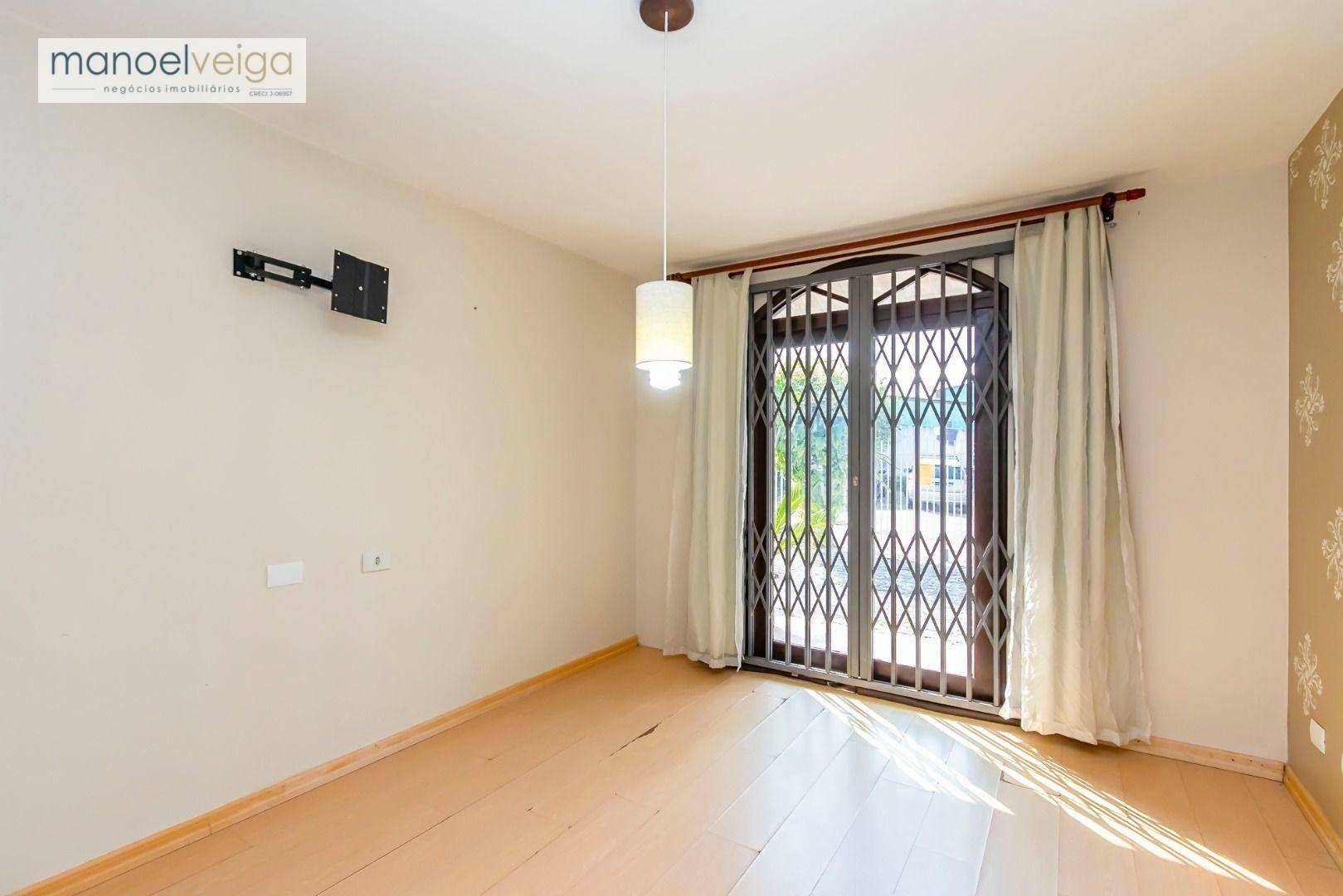 Casa à venda e aluguel com 3 quartos, 110m² - Foto 14