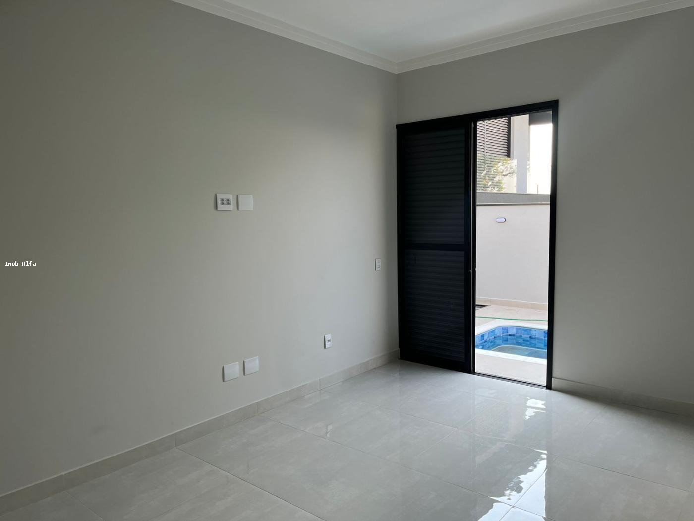 Casa de Condomínio para alugar com 3 quartos, 300m² - Foto 22