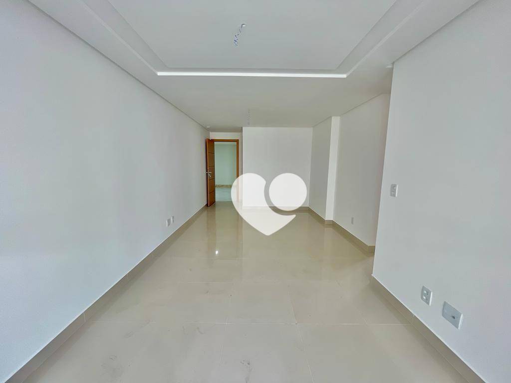 Apartamento à venda com 3 quartos, 110m² - Foto 7