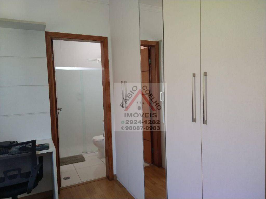 Sobrado à venda com 3 quartos, 180m² - Foto 4