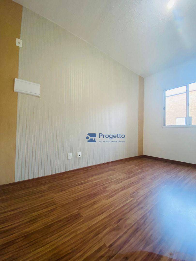 Apartamento à venda com 2 quartos, 44m² - Foto 4