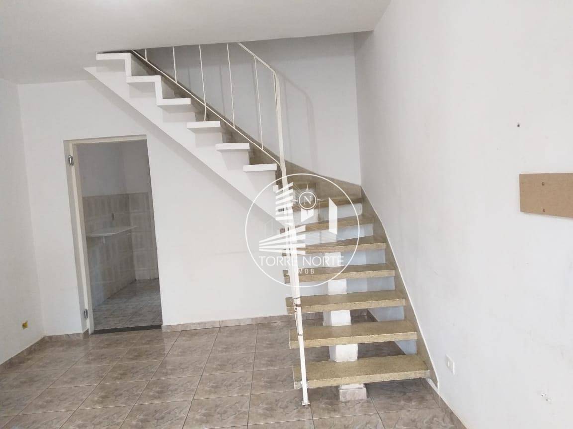 Sobrado à venda com 2 quartos, 90m² - Foto 1