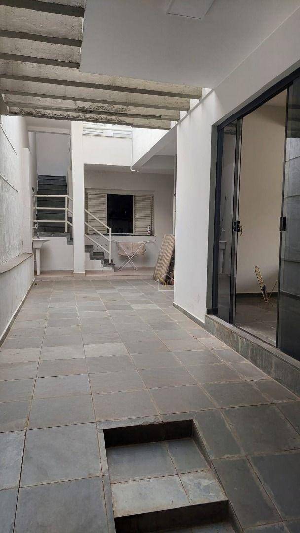 Casa à venda com 4 quartos, 285m² - Foto 10