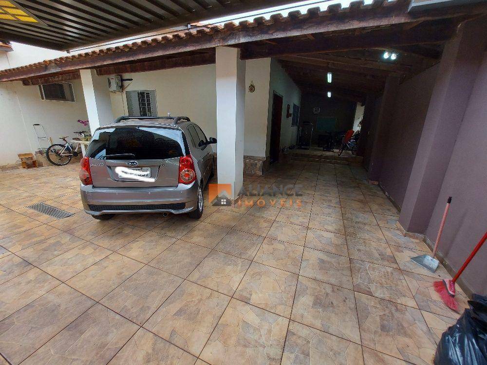 Casa à venda com 3 quartos, 59m² - Foto 6