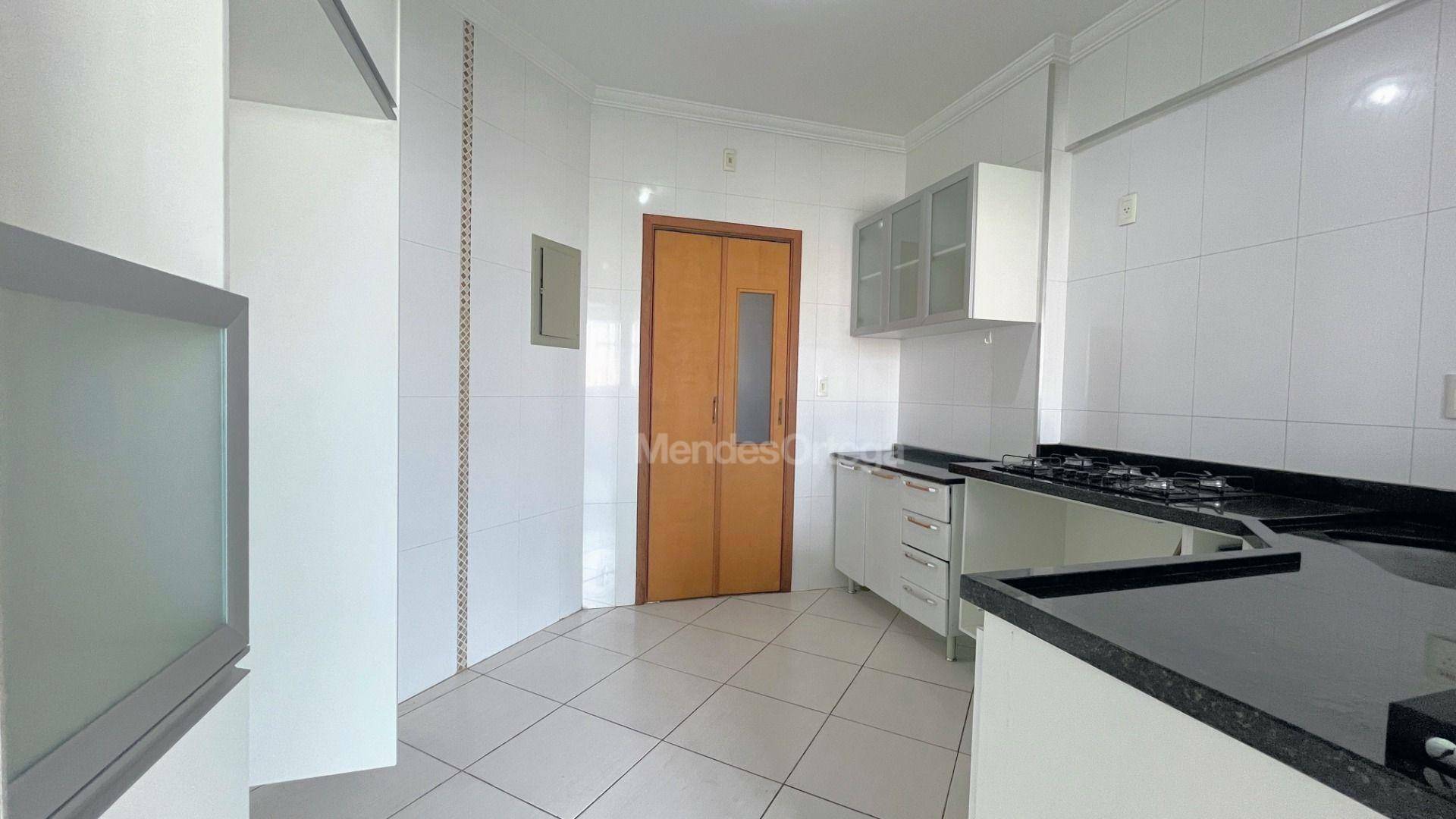 Apartamento à venda e aluguel com 3 quartos, 112m² - Foto 3