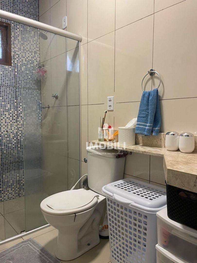 Casa à venda com 2 quartos, 90m² - Foto 14